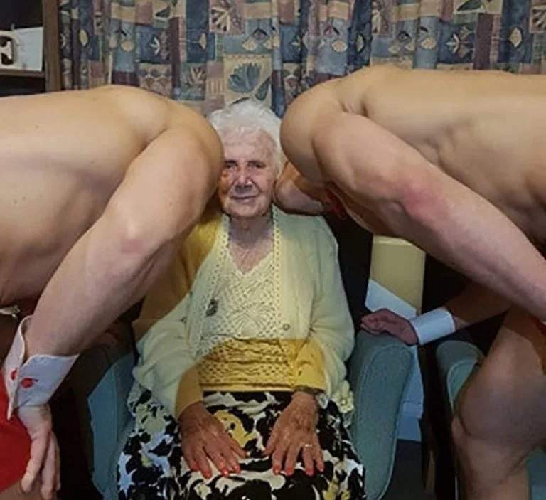 百岁老人实现愿望 猛男裸体围裙庆祝百岁生日