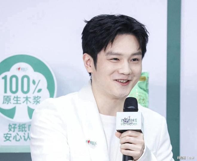 樊振东发文怒斥偷拍：以爱为名，也不能侵犯隐私